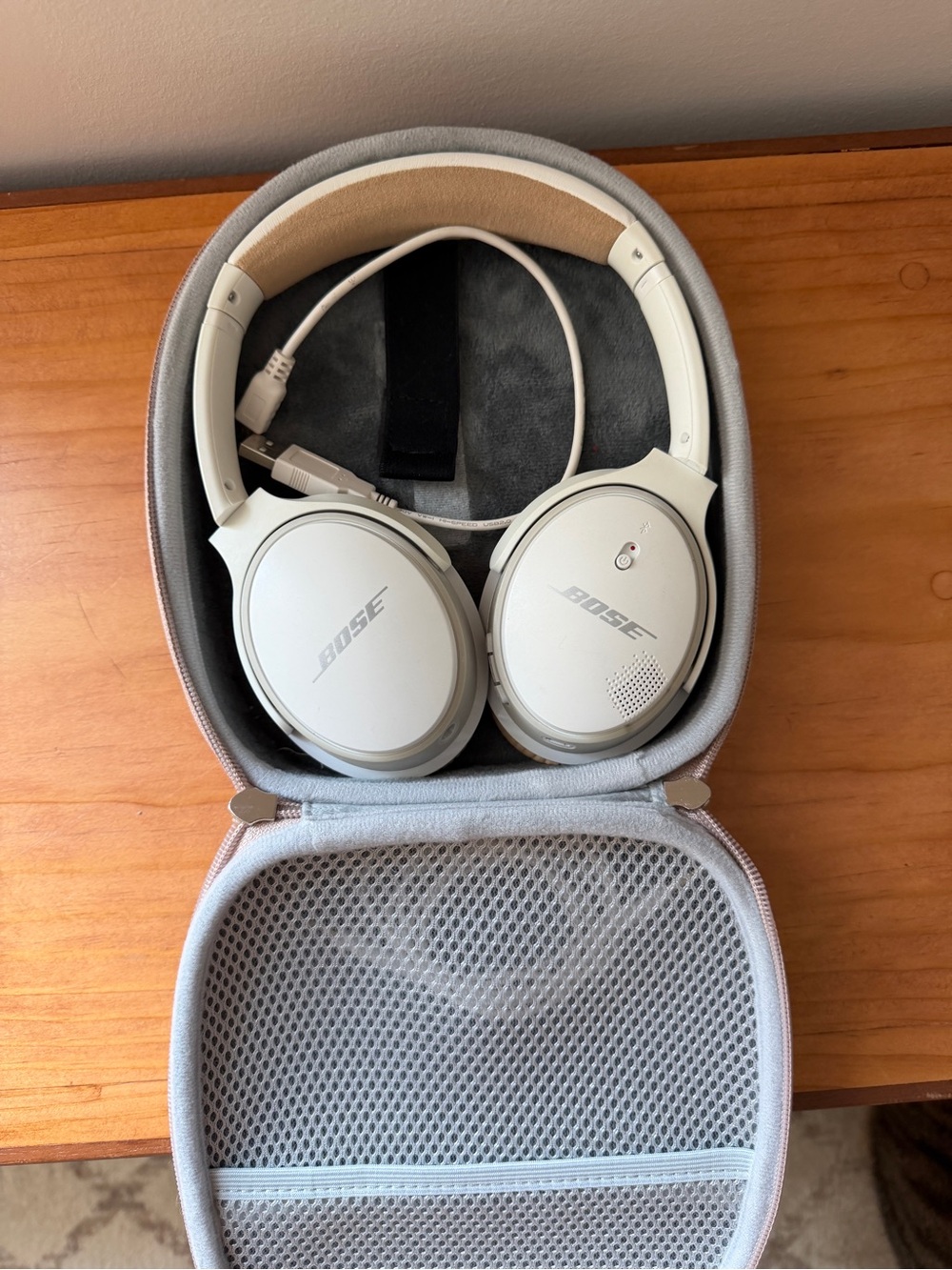 Bose SoundLink Wireless Headphones - White